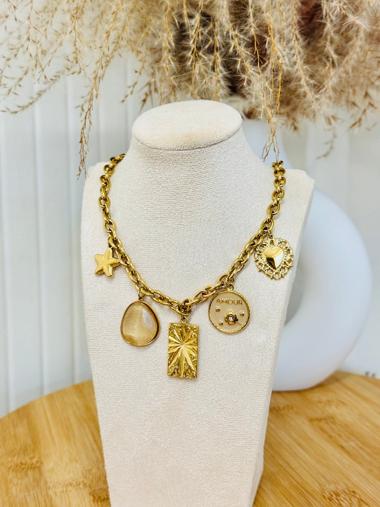 Collier breloques amour