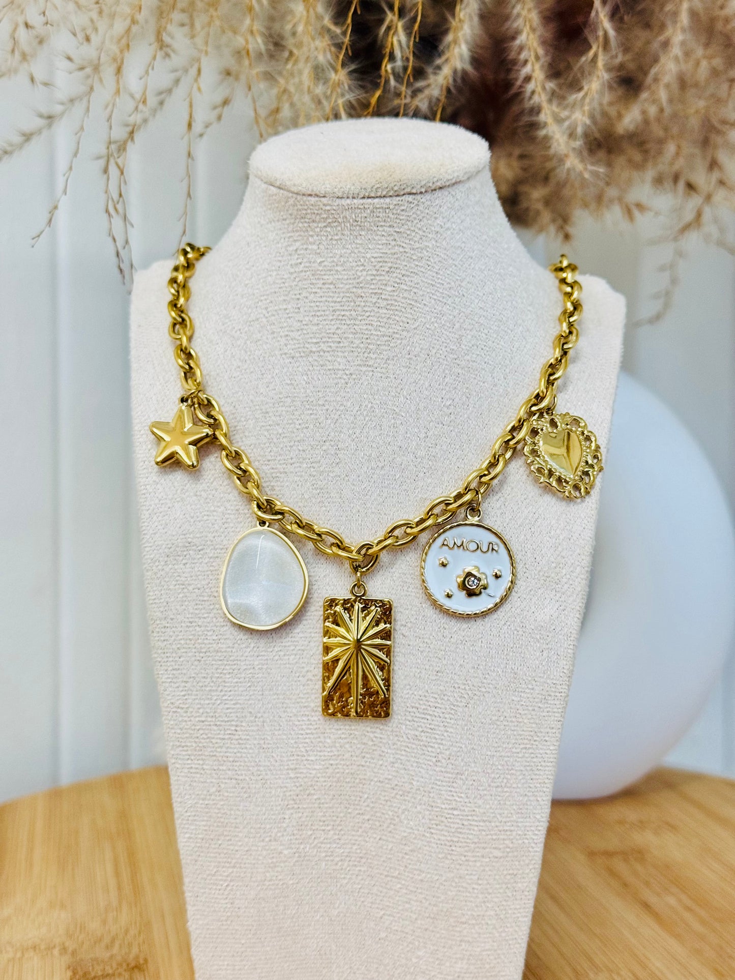 Collier breloques amour