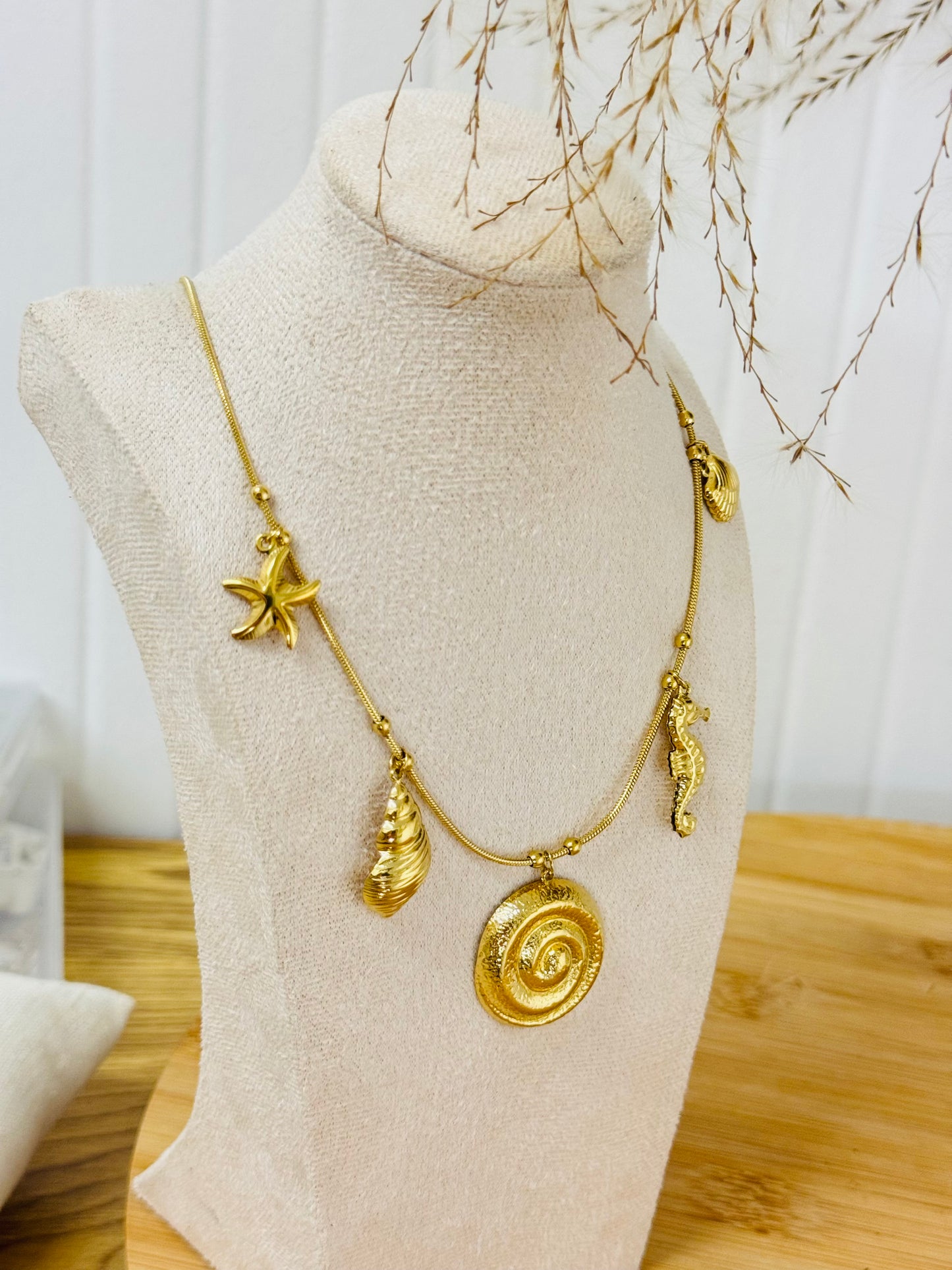 Collier breloques hippocampe