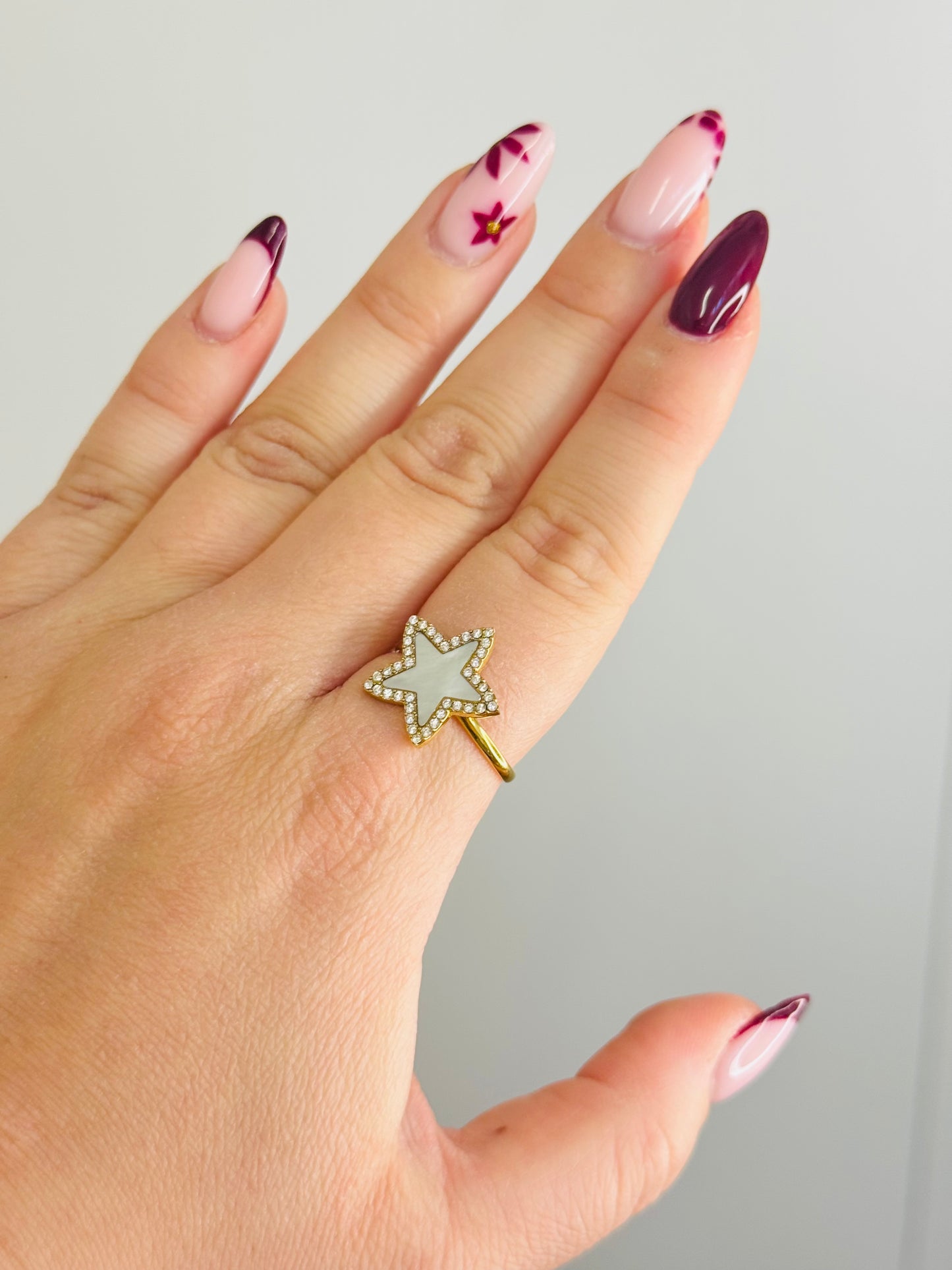 Bague étoile blanche