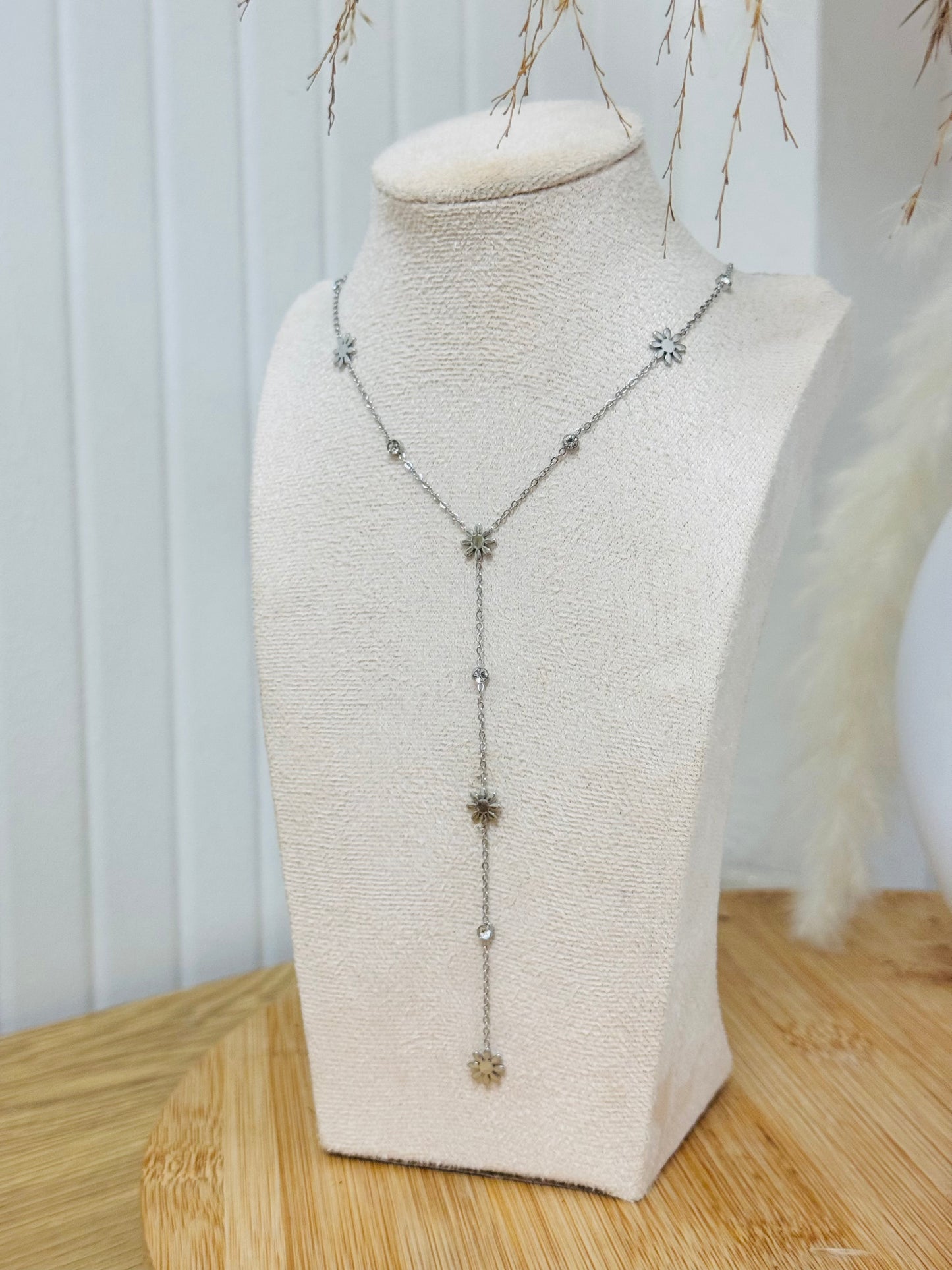 Collier plongeant