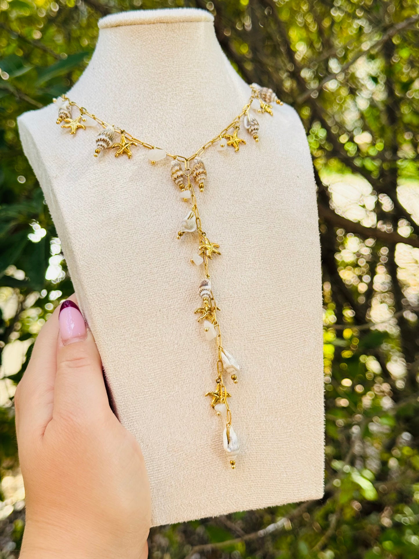 Collier plongeant coquillages
