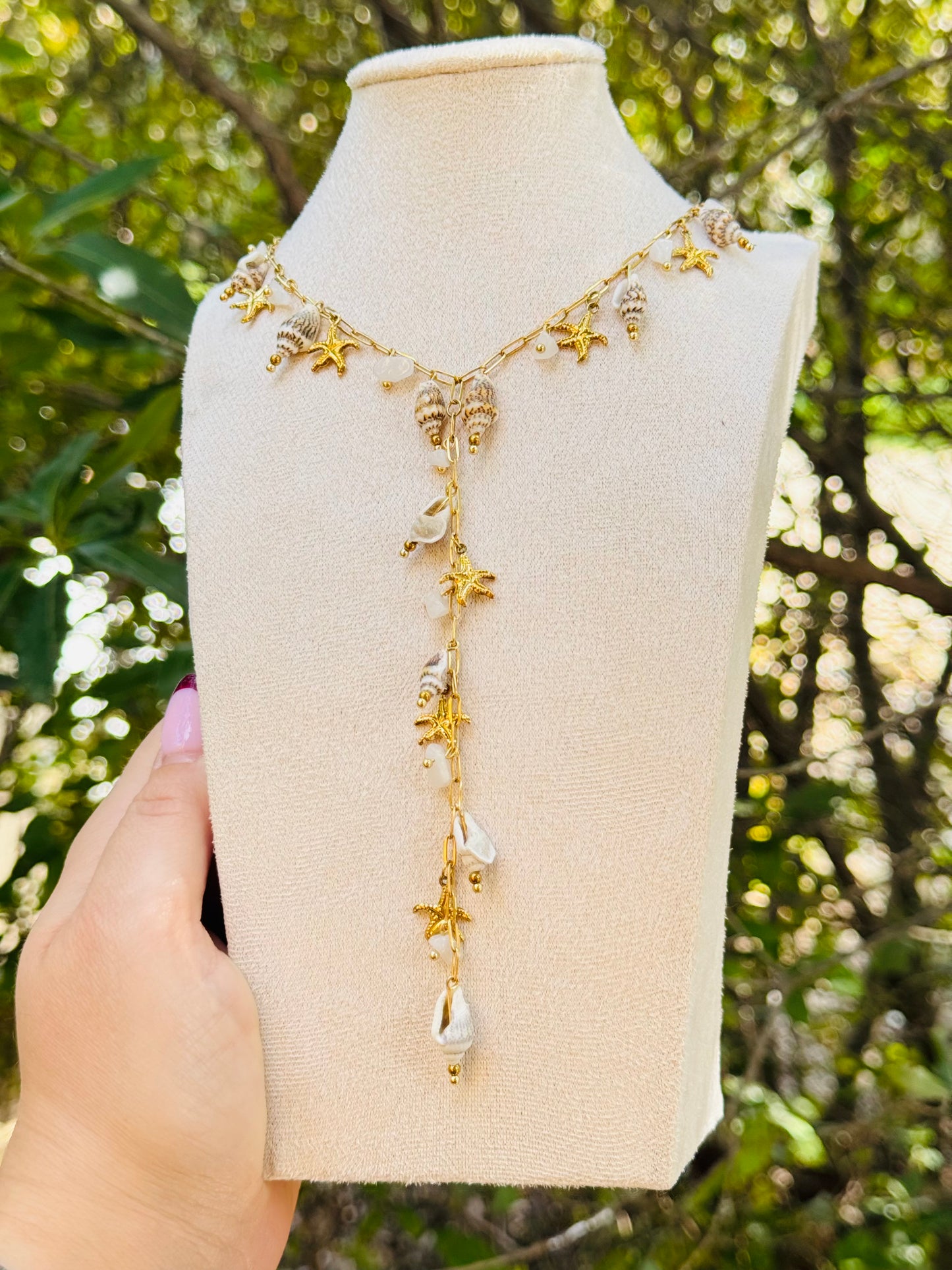 Collier plongeant coquillages