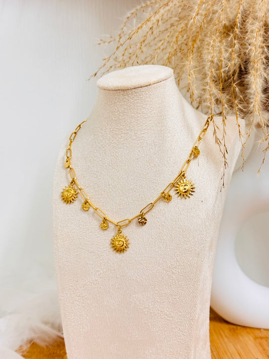 Collier breloques soleils