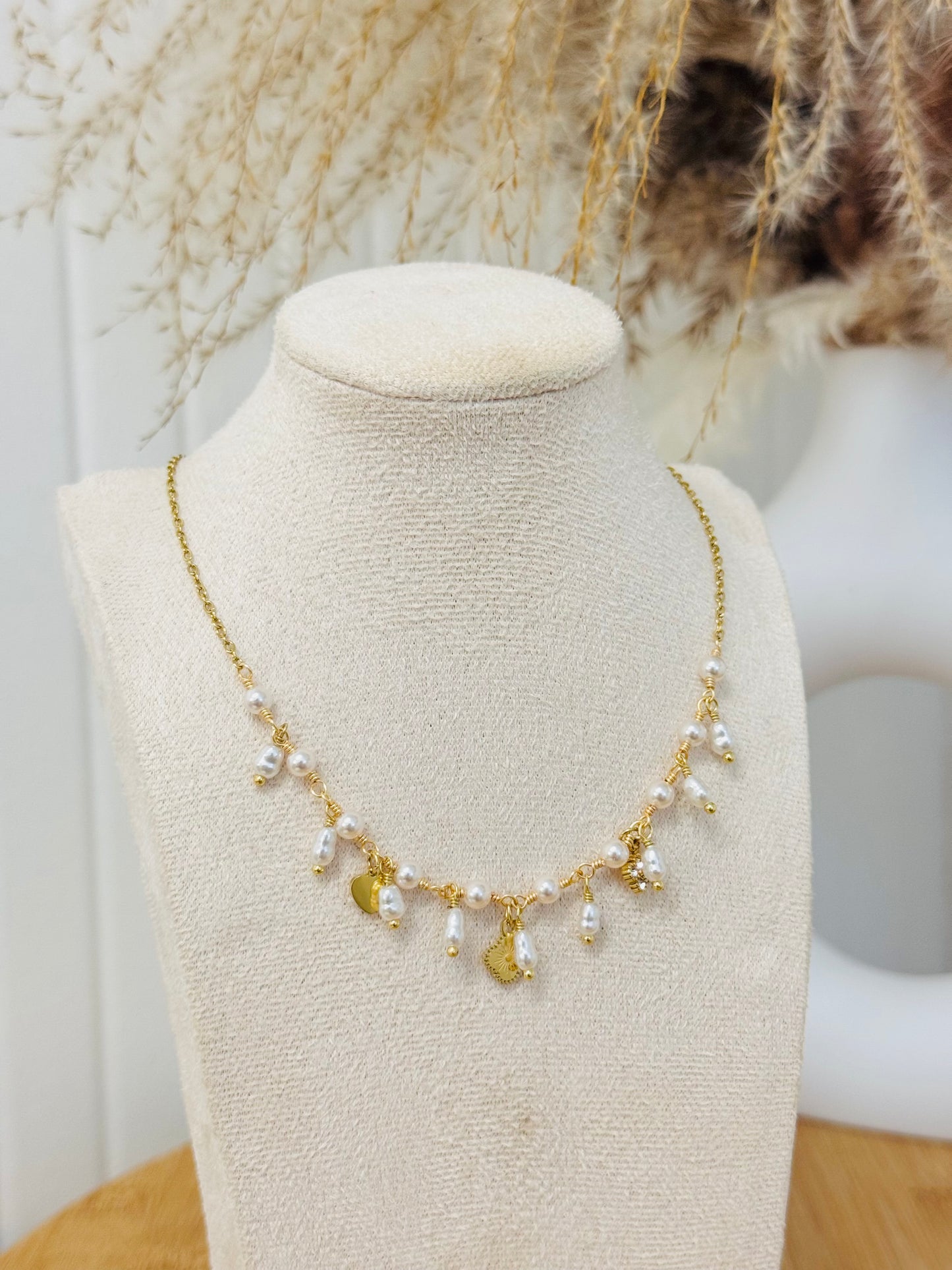 Collier breloques perles d'eau