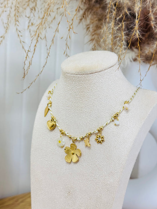 Collier fleurs