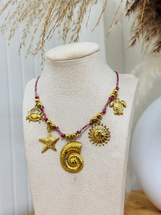 Collier cordon rose breloques